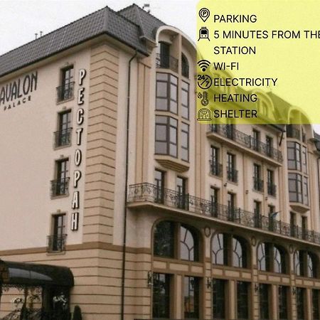 Avalon Palace Ternopil Exterior foto