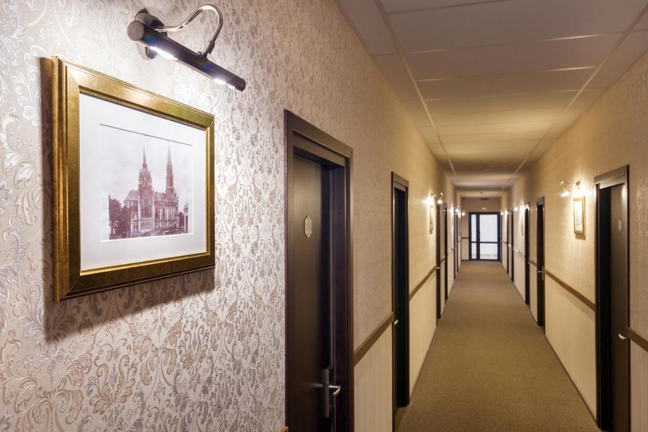 Avalon Palace Ternopil Exterior foto